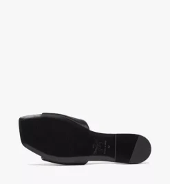 Laurel Flat Sandals In Lamb Leather