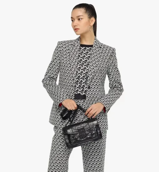 Travia Quilted Shoulder Bag In Crushed Leather