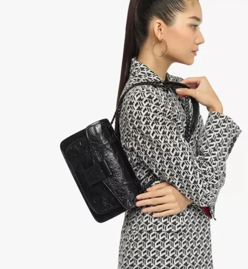 Travia Quilted Shoulder Bag In Crushed Leather